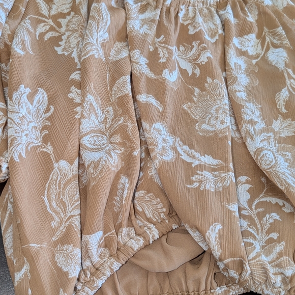 Loft Floral Side Tie Bubble Top - Picture 13 of 16